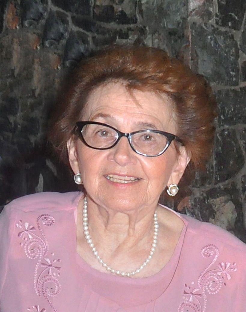 Cristina Damasia Gonzalez De Fariña